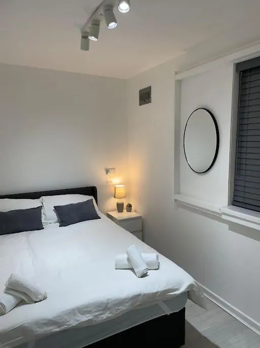 Appartamento Belfast Chic: Elegant 2Br Sleeps 5, Prime Location